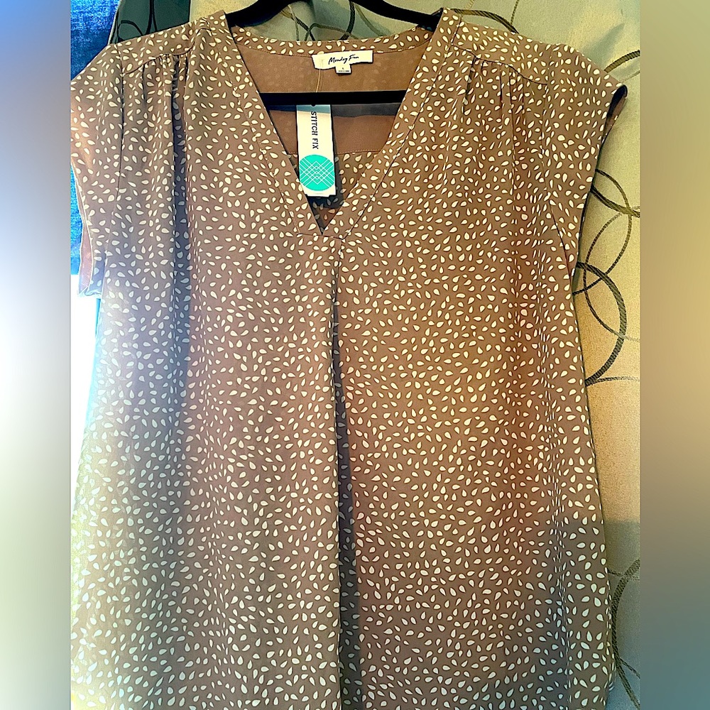 Size L tan blouse with white detail